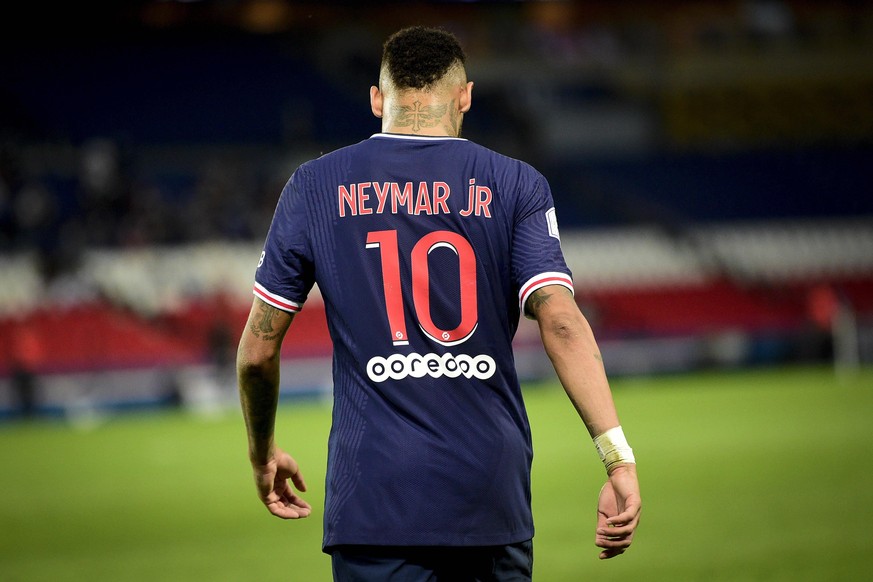 Nach seinem Platzverweis meldet sich Neymar Jr. über Twitter zu Wort.