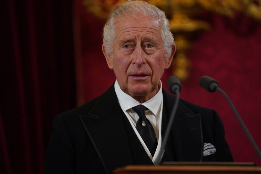 . 10/09/2022. London, United Kingdom. King Charles III with the William, Prince of Wales and Camilla, the Queen Consort , as The King is formally proclaimed monarch at St.Jamess Palace in London. PUBL ...