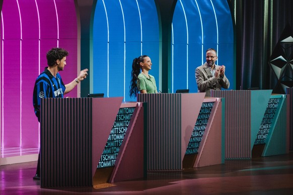 (von links nach rechts) Tommi Schmitt; Nina Chuba; Kurt Krömer