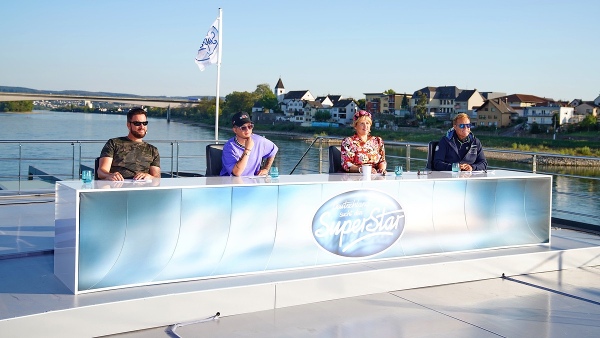 HANDOUT - 21.09.2020, ---: Die Jury der Casting-Show &quot;Deutschland sucht den Superstar&quot; (DSDS) mit Michael Wendler (l-r), Mike Singer, Maite Kelly und Dieter Bohlen. Am 5. Januar 2021 startet