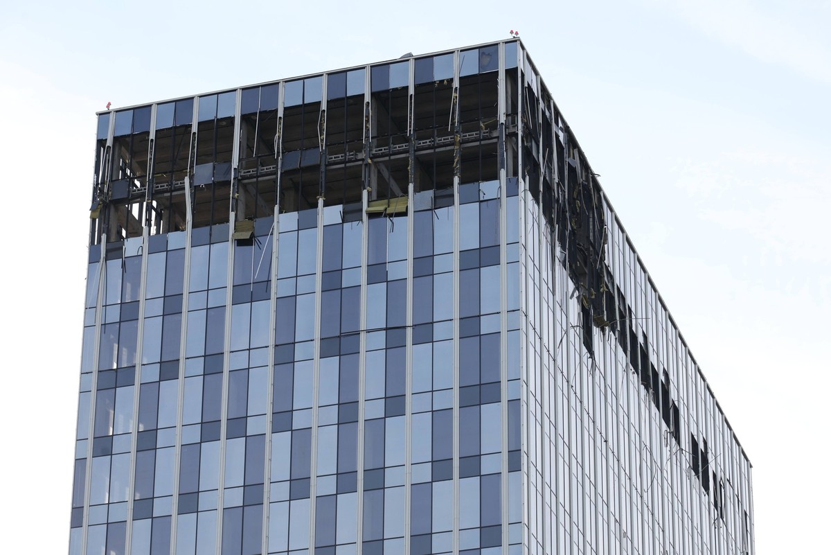 RUSSIA, MOSCOW - JULY 24, 2023: A view of a damaged business centre in Likhacheva Prospekt Street after a drone attack. Vyacheslav Prokofyev/TASS PUBLICATIONxINxGERxAUTxONLY 60639232