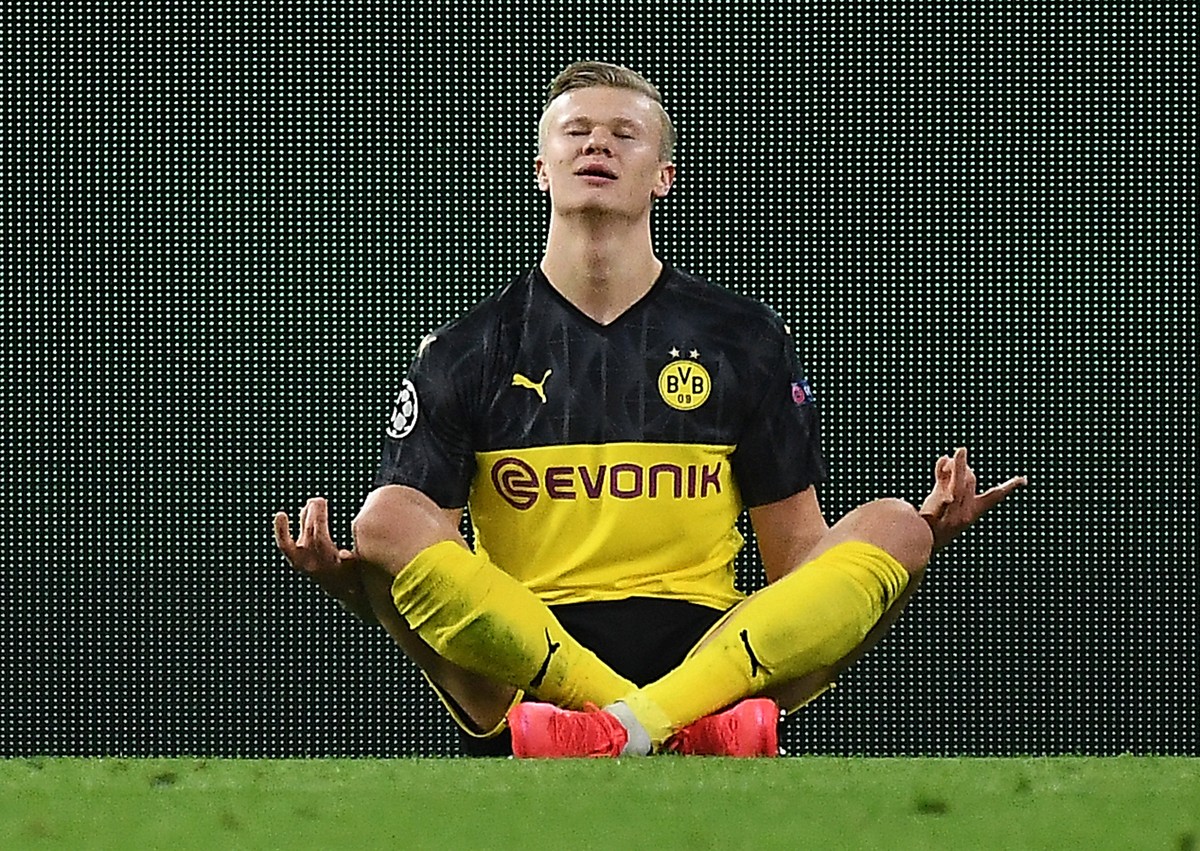 18.02.2020, xjhx, Fussball UEFA Champions League, Borussia Dortmund - Paris St.Germain PSG emspor, v.l. Erling Haaland Borussia Dortmund celebrate the goal, Der Torjubel zum 1:0 Dortmund *** 18 02 202 ...