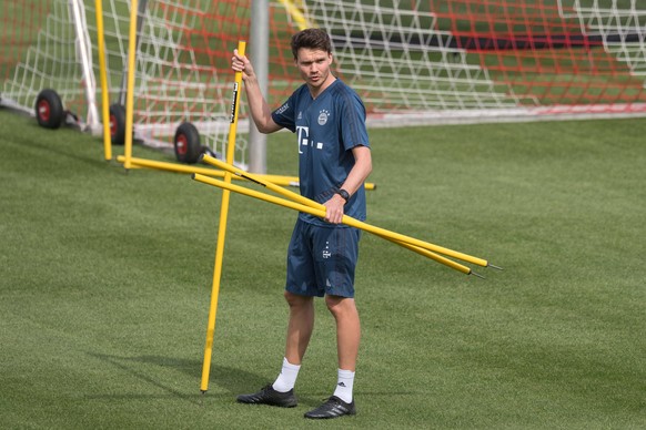 Danny Röhl übernimmt Teile des Trainings.