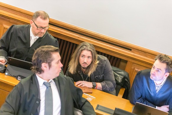 Third day of trial against Gil Ofarim Gil Doron Reichstadt before the Leipzig regional court for defamation.  The singer produced a video in front of the Leipzig Hotel Westin in 2021 in which he stated...