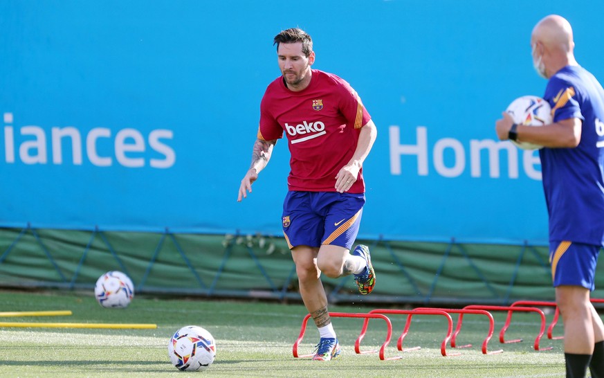 200908 -- BARCELONA, Sept. 8, 2020 -- Lionel Messi attends a training session with Barcelona in Barcelona, Spain, Sept. 7, 2020. Barcelona s Argentinian forward Lionel Messi returned to training with  ...