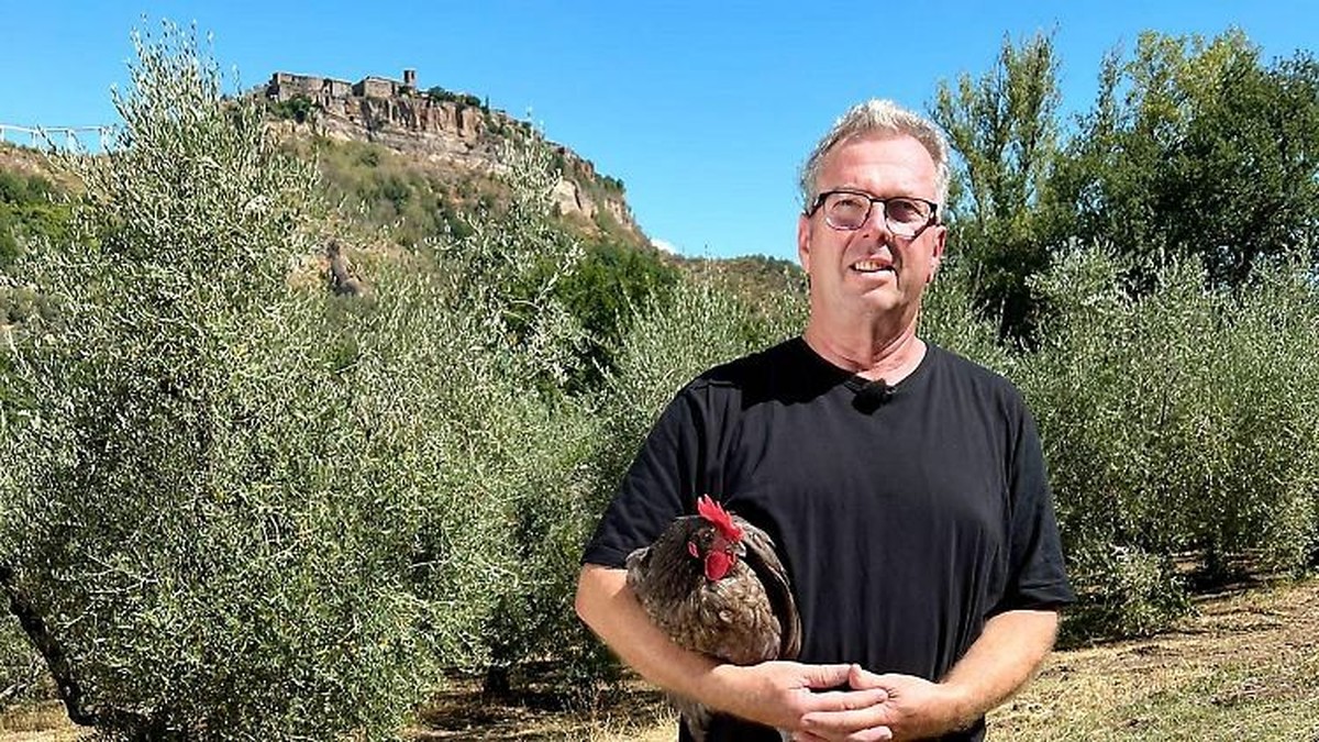 Karl-Heinz genießt das Leben in Italien.