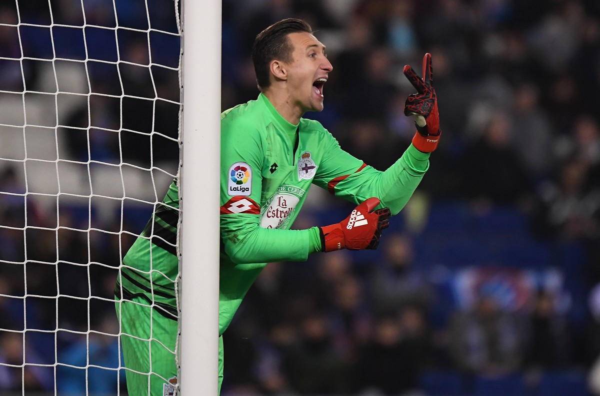 BARCELONA, 06-01-2017. La Liga 2016/ 2017, date 17. RCD Espanyo 1-1 Deportivo. Przemyslaw Tyton of Deportivo. Espanyol - Deportivo *** BARCELONA 06 01 2017 La Liga 2016 2017 date 17 RCD Espanyo 1 1 De ...