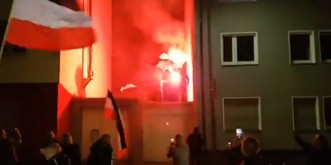 Journalist attackiert, Pyrotechnik abgefeuert – Neonazi-Demos in Chemnitz und Dortmund