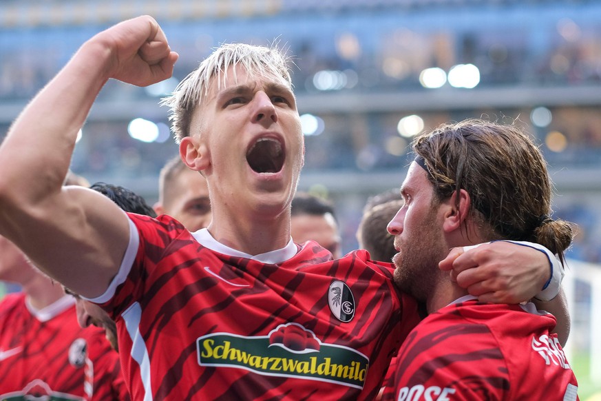 Nico Schlotterbeck wechselt im Sommer vom SC Freiburg zu Borussia Dortmund.