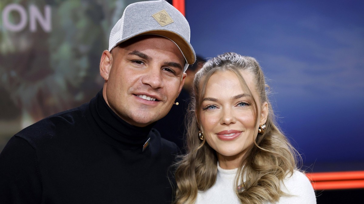 Sänger Pietro Lombardi und seine Verlobte Laura Maria Rypa beim 28. RTL-Spendenmarathon 2023 in den EMG-Studios. Hürth, 17.11.2023 NRW Deutschland *** Singer Pietro Lombardi and his fiancée Laura Mari ...