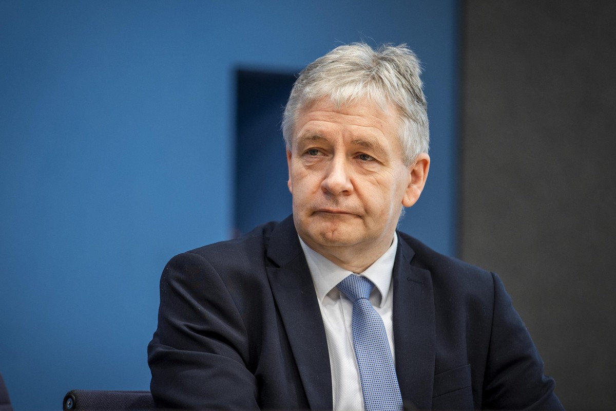 Bundespressekonferenz zum Thema: Die Corona-Lage im Lockdown. Gernot Marx, Praesident Deutsche Interdisziplinaere Vereinigung fuer Intensiv- und Notfallmedizin ( DIVI). Berlin, 22.01.2021. Copyright: ...