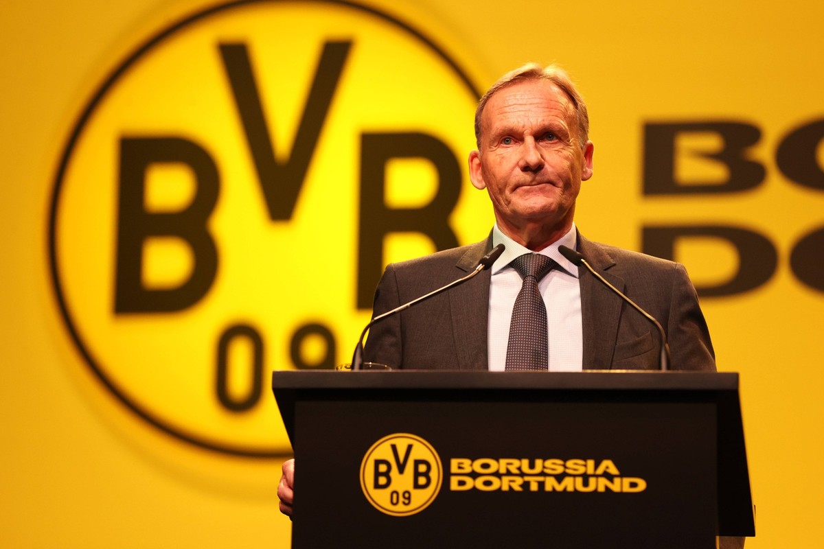 Sonntag 26.11.2023, Saison 2023/24, Ordentliche Mitgliederversammlung / Jahreshauptversammlung des Ballspielverein BVB 09 Borussia Dortmund e.V. in den Dortmunder Westfalenhallen, Hans-Joachim Watzke  ...