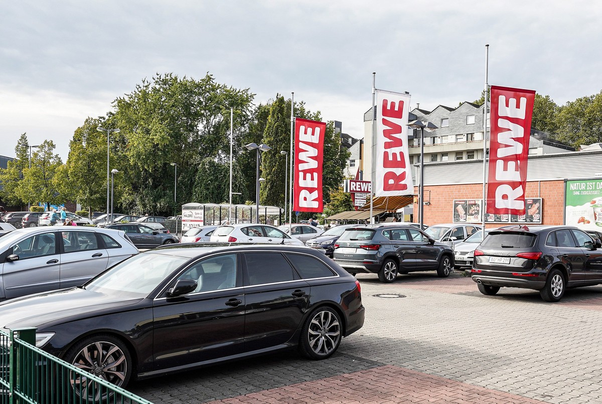 REWE Lothringer Stra