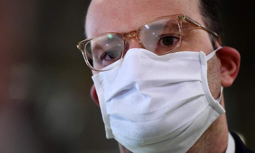 German Health Minister Jens Spahn visits a warehouse of logistics company Fiede in Apfelstaedt near Erfurt, Germany, April 3, 2020, as the spread of the coronavirus disease (COVID-19) continues. Marti ...