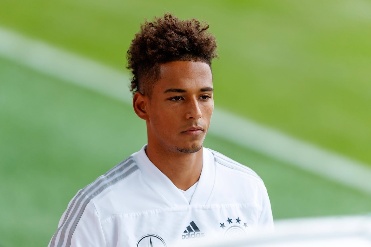 Muenchen, Germany, 03.09.2018 Training Deutsche Fussballnationalmannschaft , Thilo Kehrer (GER) schaut ( DeFodi507 *** Muenchen Germany 03 09 2018 Training German national football team Thilo Kehrer G ...