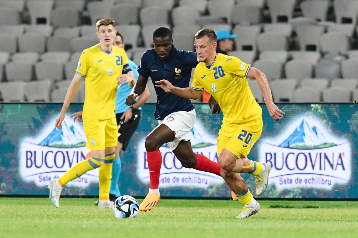 UEFA European Under-21 Championship Qualifying, Quarter Final: France U21, U 21 vs Ukraine U21 Niels Nkounkou in action during UEFA European Under-21 Championship Qualifying, Quarter Final: France U21 ...