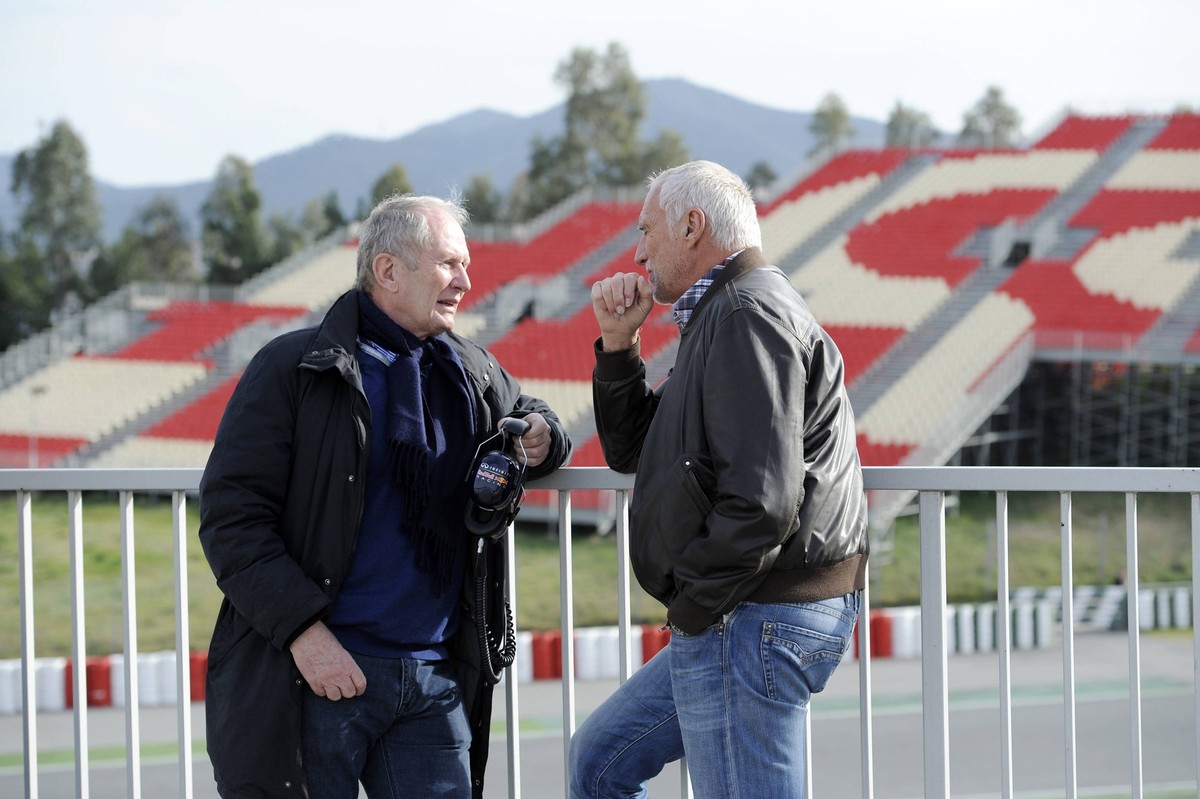 MARKO Helmut Team Red Bull Racing F1 mit MATESCHITZ Dietrich Motorsport Formel 1 Test 2013 in Barcelona am 03. Maerz 2013 in Barcelona PUBLICATIONxINxGERxSUIxAUTxHUNxSWExNORxDENxFINxONLY

Marko Helm ...