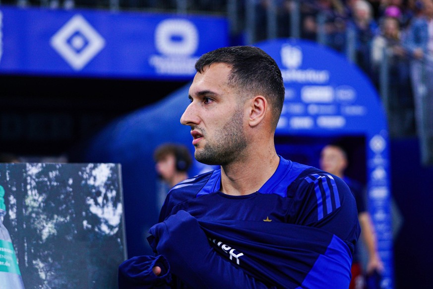 Levin Oeztunali Hamburger SV, 21 GER, Hamburger SV vs. Hertha BSC, Fussball, 2. Bundesliga, Spieltag 2, Saison 2024/2025, 10.08.2024 DFL REGULATIONS PROHIBIT ANY USE OF PHOTOGRAPHS AS IMAGE SEQUENCES  ...