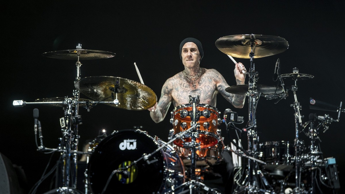 Travis Barker gives an update on concerts in Germany