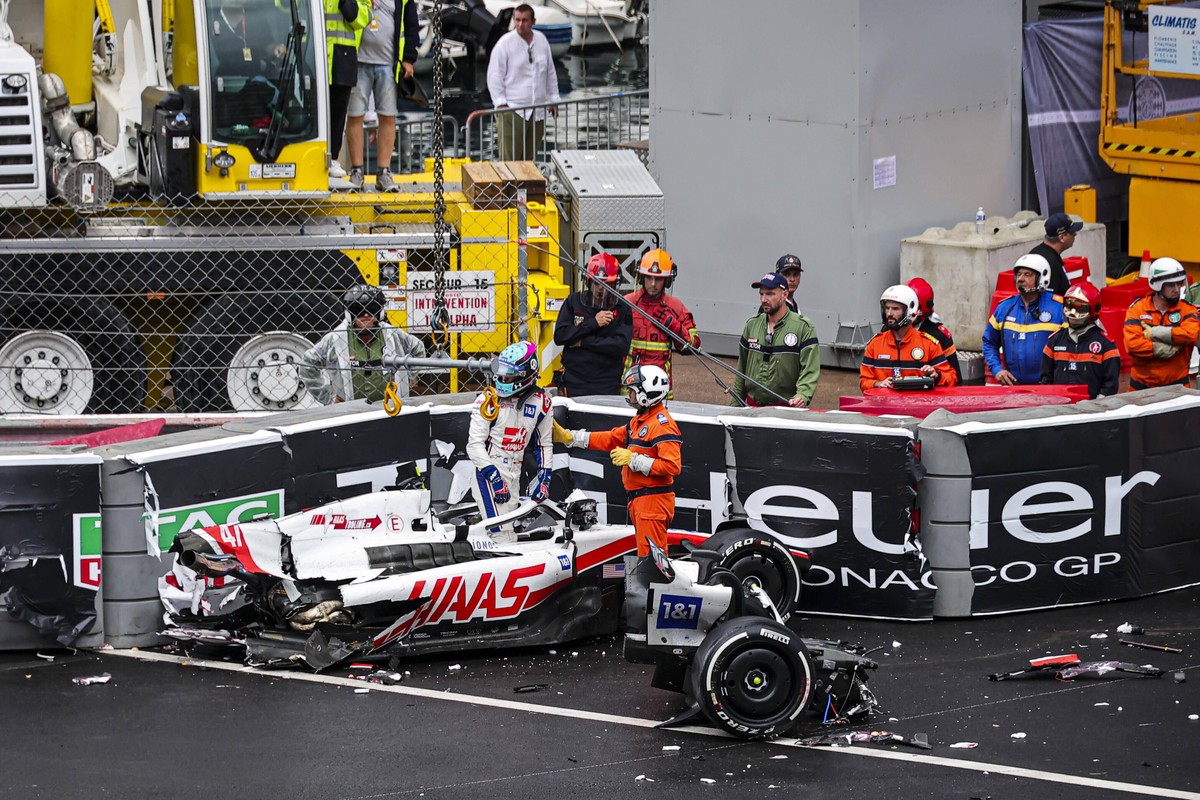 Crash, SCHUMACHER Mick ger, Haas F1 Team VF-22 Ferrari, portrait during the Formula 1 Grand Prix de Monaco 2022, 7th round of the 2022 FIA Formula One World Championship, WM, Weltmeisterschaft on the  ...