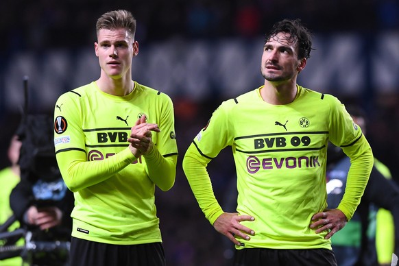 Steffen Tigges ( Dortmund ), links - Mats Hummels ( Dortmund ), rechts Foto: im Ibrox-Stadion in Glasgow