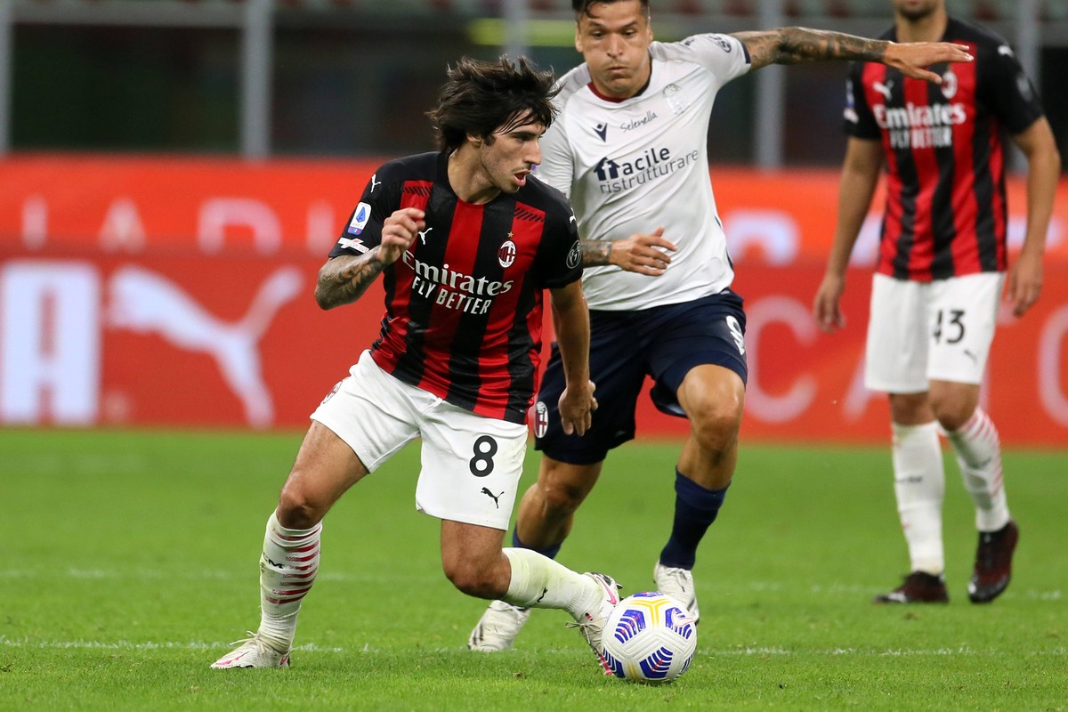 Serie A Championship 2020-21, Milan-Bologna 2-0, SANDRO TONALI CAMPIONATO SERIE A 2020-21 MILAN-BOLOGNA 2-0 PUBLICATIONxNOTxINxITA