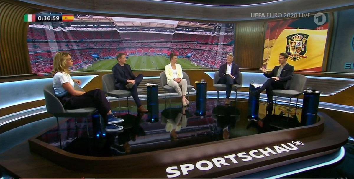 Moderatorin Jessy Wellmer, Stefan Kuntz, Almuth Schult und Alexander Bommes waren im ARD-Studio.