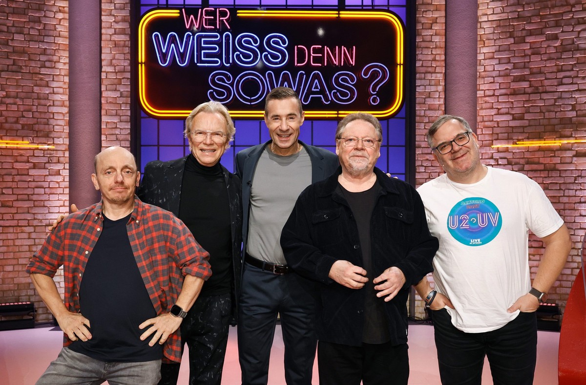ARD WER WEISS DENN SOWAS? FOLGE 1236, &quot;Wolfgang Lippert und Jürgen von der Lippe&quot;, am Mittwoch (15.01.25) um 18:00 Uhr im ERSTEN.
Moderator Kai Pflaume (M.) und seine Rateteam-Kapitäne Bernh ...