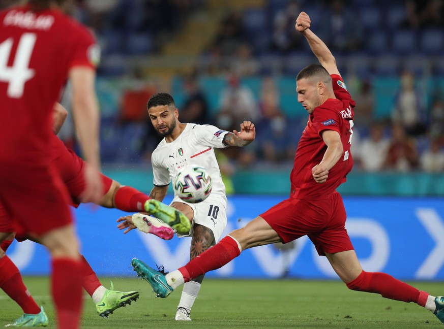 210612 -- ROME, June 12, 2021 -- Lorenzo Insigne L of Italy shoots during the group A match between Turkey and Italy at the UEFA EURO, EM, Europameisterschaft,Fussball 2020 in Rome, Italy, June 11, 20 ...