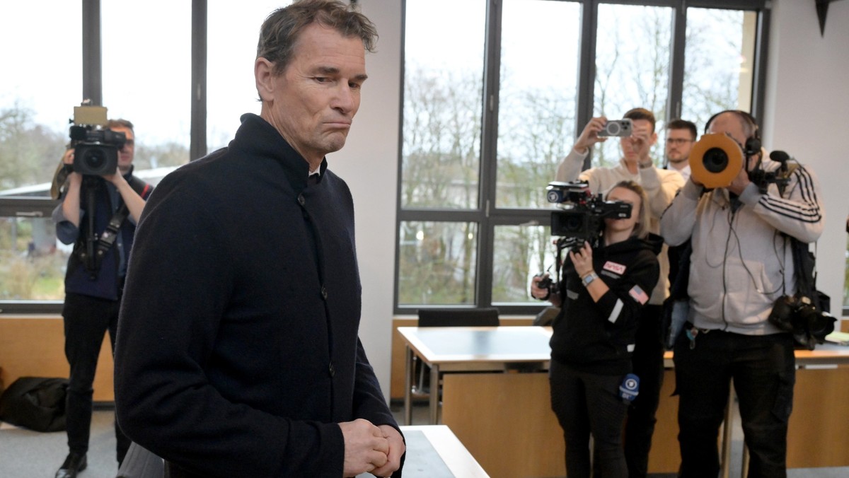 22.12.2023, Bayern, Starnberg: Der wegen Hausfriedensbruch und Sachbesch