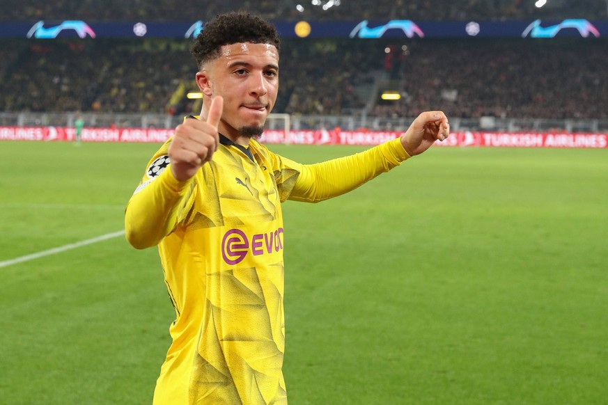 Champions League - Borussia Dortmund - PSV Eindhoven am 13.03.2024 im Signal Iduna Park in Dortmund Jadon Sancho Dortmund 10 bedankt sich bei den Fans *** Champions League Borussia Dortmund PSV Eindho ...