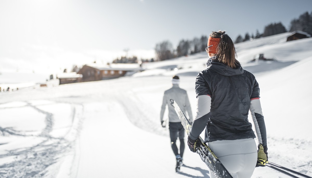 HANDOUT - Die Dolomiten sind eines der Wintersehnsuchtsziele in den Alpen. Foto: Manuel Kottersteger/IDM Südtirol-Alto Adige/dpa-tmn - ACHTUNG: Nur zur redaktionellen Verwendung im Zusammenhang mit de ...