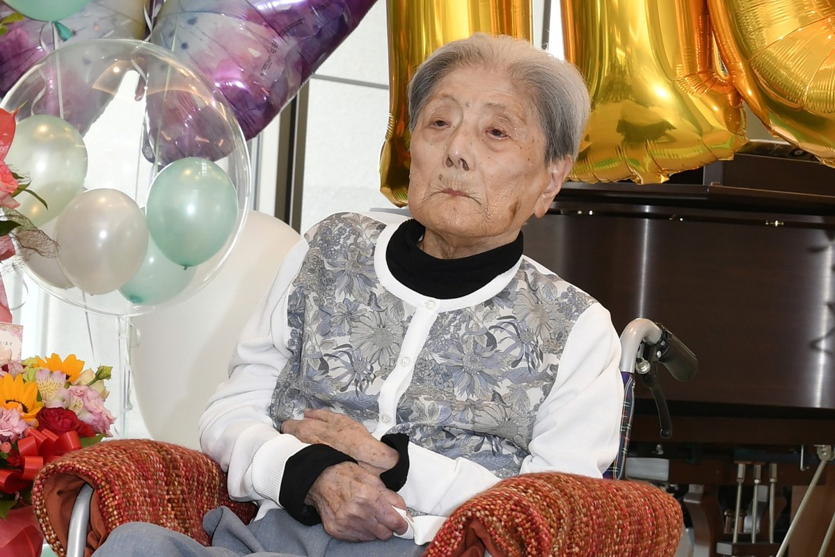 ARCHIV - 23.05.2024, Japan, Ashiya: Dieses von der Stadt Ashiya zur Verfügung gestellte Foto zeigt Tomiko Itooka, die am 23. Mai 2024 in ihrem Pflegeheim in Ashiya, Westjapan, ihren 116. Geburtstag fe ...