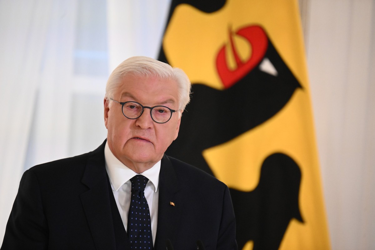07.11.2024, Berlin: Bundespräsident Frank-Walter Steinmeier spricht vor der Veranstaltung «35 Jahre Friedliche Revolution: Sieg der Freiheit? Überhöhter Mythos? Gefährdetes Erbe?» im Schloss Bellevue  ...
