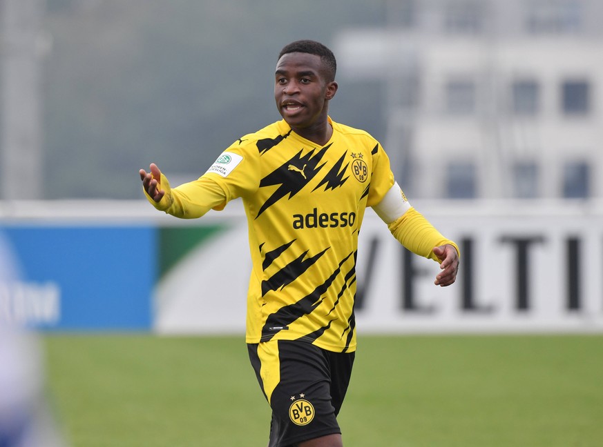 Youssoufa Moukoko Borussia Dortmund 18.10.2020, Fussball GER, Saison 2020 2021, U19 Bundesliga West, 3. Spieltag, FC Schalke 04 - Borussia Dortmund 2:3, Foto: TEAM2sportphoto Gelsenkirchen Parkstadion ...