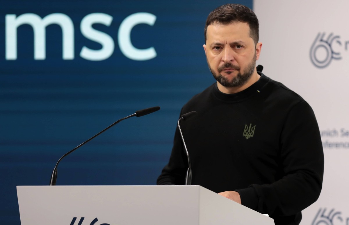 Der Präsident der Ukraine Wolodimir Selenski bei seiner Ansprache an der Münchner Sicherheitskonferenz. Der Präsident der Ukraine Wolodimir Selenski bei seiner Ansprache an der Münchner Sicherheitskon ...