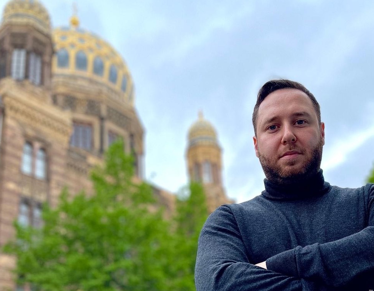 Mike Delberg ist in Berlin aufgewachsen.