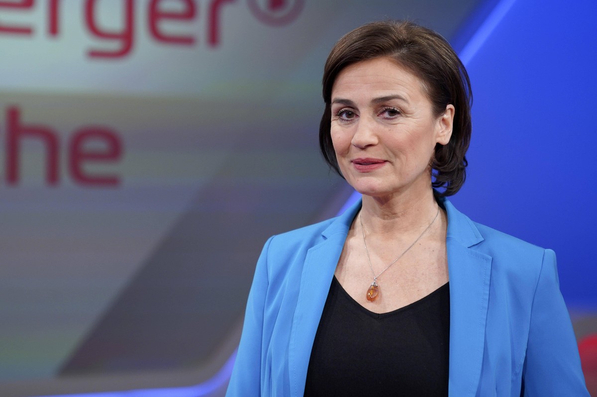 Sandra Maischberger in der ARD-Talkshow maischberger. die woche im WDR Studio BS 3. Köln, 29.01.2020 *** Sandra Maischberger on the ARD talk show maischberger die woche at WDR Studio BS 3 Cologne, 29  ...