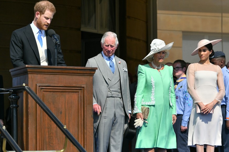 Harry und Meghan haben mittlerweile ein angespanntes Verhältnis zum Königshaus.