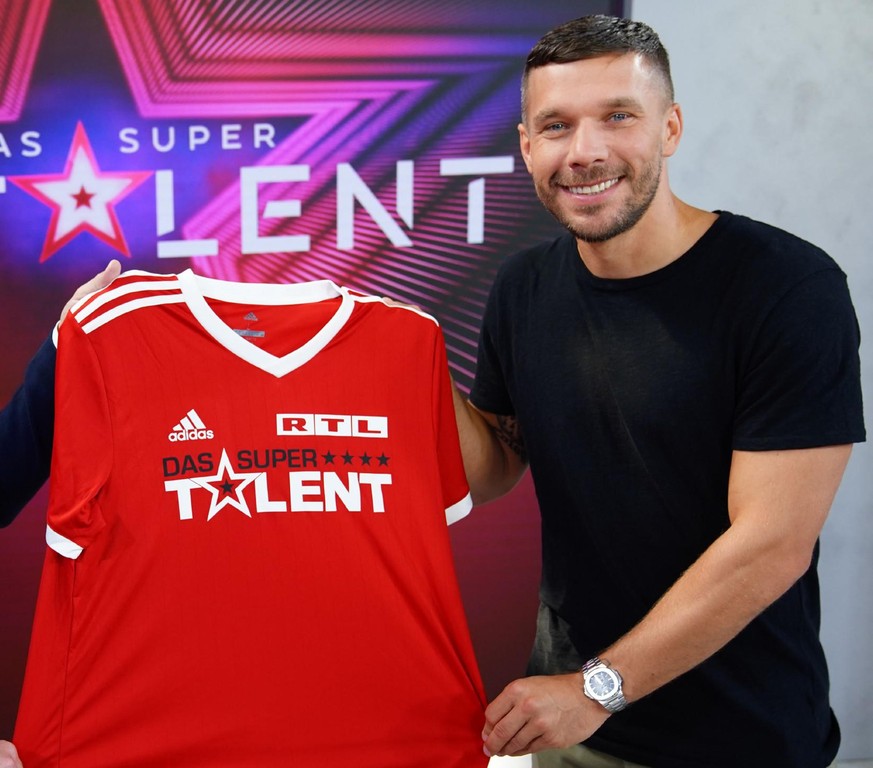 Lukas Podolski (r.) wird Juror bei &quot;Das Supertalent&quot;. Henning Tewes, Geschäftsführer RTL Television &amp; Co-Geschäftsleiter TVNOW: &quot;Lukas Podolski ist einer der erfolgreichsten deutsch ...