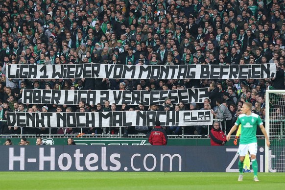 Kritisches Banner beim Spiel Werder Bremen gegen FC Bayern.