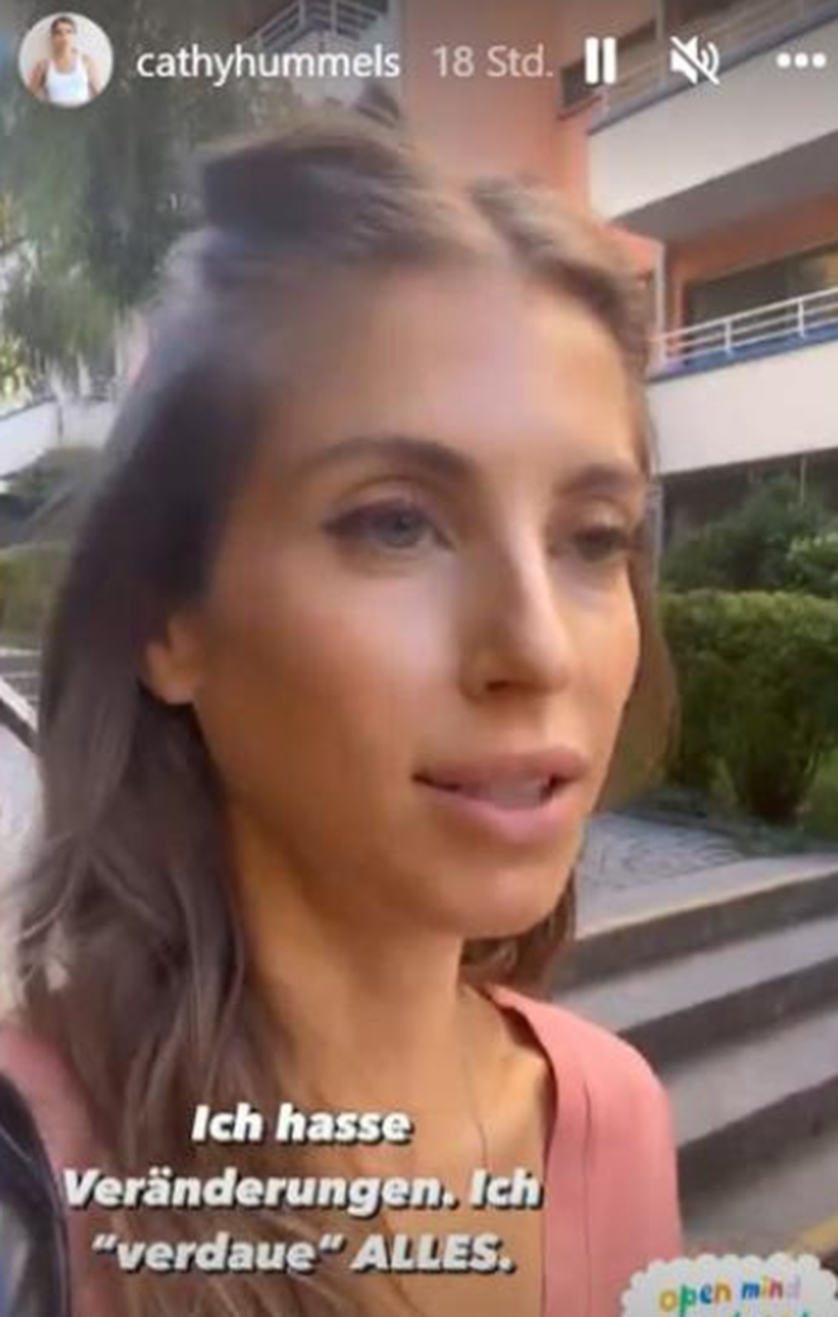 Cathy Hummels spricht über ihren aktuellen Gesundheitszustand.