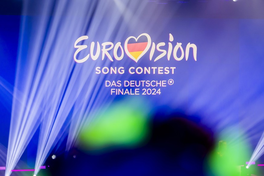 17.02.2024, Berlin: Eurovision Song Contest - Das deutsche Finale 2024. Der Gewinner oder die Gewinnerin des deutschen Vorentscheids vertritt Deutschland beim ESC in Malmö. Foto: Christoph Soeder/dpa  ...