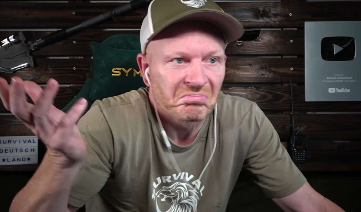 Stefan Hinkelmann setzt in Folge vier von "7 vs. Wild" seinen Weg in die Isolation fort.