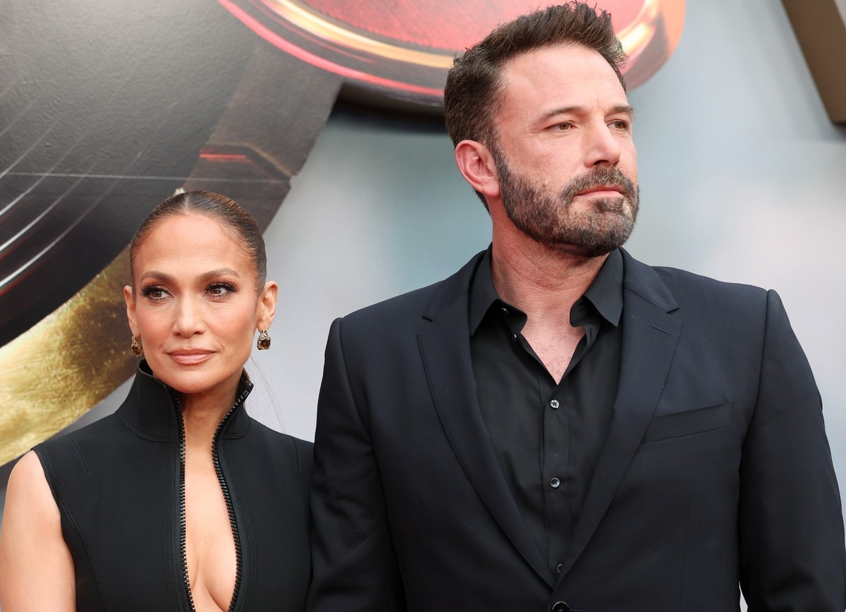 HOLLYWOOD, CALIFORNIA - JUNE 12: (L-R) Jennifer Lopez and Ben Affleck attend the Los Angeles premiere of Warner Bros. &quot;The Flash&quot; at Ovation Hollywood on June 12, 2023 in Hollywood, Californ ...