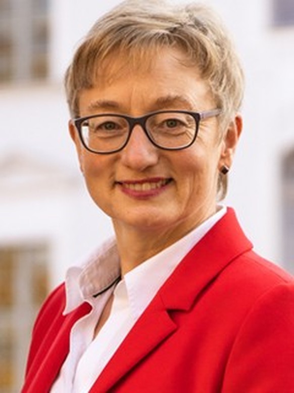 Die Professorin Sabine Schlacke lehrt insbesondere zum Verwaltungs- und Umweltrecht.