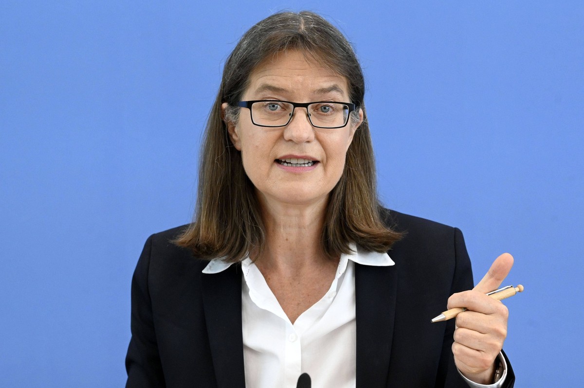 Karen Pittel bei der Bundespressekonferenz zum Gutachten Gesund leben auf einer gesunden Erde im Haus der Bundespressekonferenz. Berlin, 14.06.2023 *** Karen Pittel at the Federal Press Conference on  ...