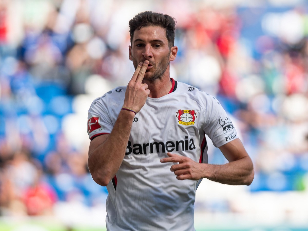 Tor zum 2.4 durch Lucas Alario (Bayer 04 Leverkusen, #13), GER, TSG 1899 Hoffenheim vs. Bayer 04 Leverkusen, Fussball, Bundesliga, 33. Spieltag, Spielzeit 2021/2022, 07.05.2022, DFB/DFL regulations pr ...
