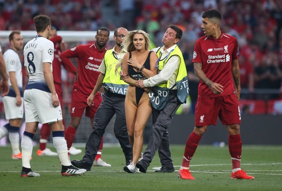 Tottenham Hotspur v Liverpool UEFA Champions League Final A streaker enter the field of play during the UEFA Champions League Final at the Wanda Metropolitano Stadium, Madrid PUBLICATIONxNOTxINxUKxCHN ...