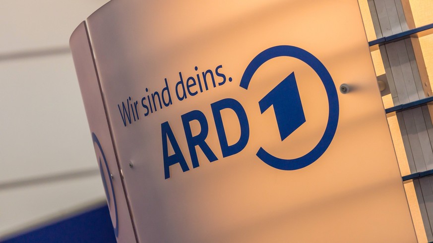 Nach drei Jahren der Abstinenz findet 2023 wieder die Leipziger Buchmesse statt. Wir sind Deins, das Logo der ARD Arbeitsgemeinschaft der öffentlich rechtlichen Rundfunksender Deutschlands MDR NDR, SW ...